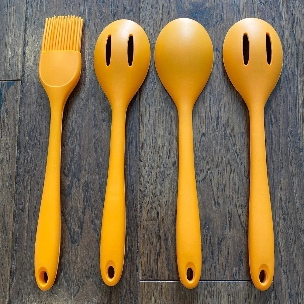 Core Kitchen euc tangerine